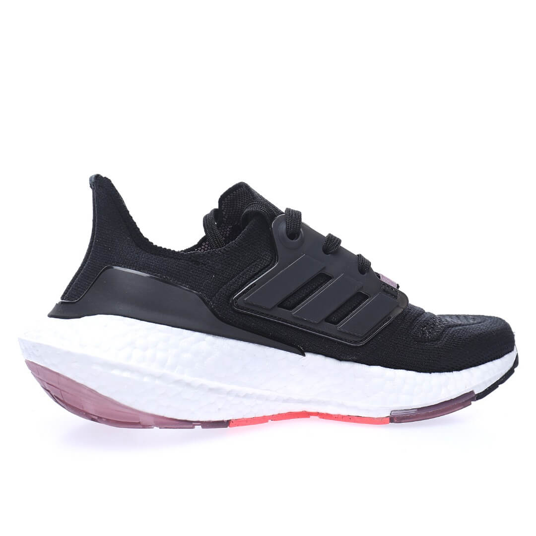 Adidas Ultra Boost 22 Consortium Black Legacy Purple (W) / אדידס אולטרה בוסט 22 – תמונה 3