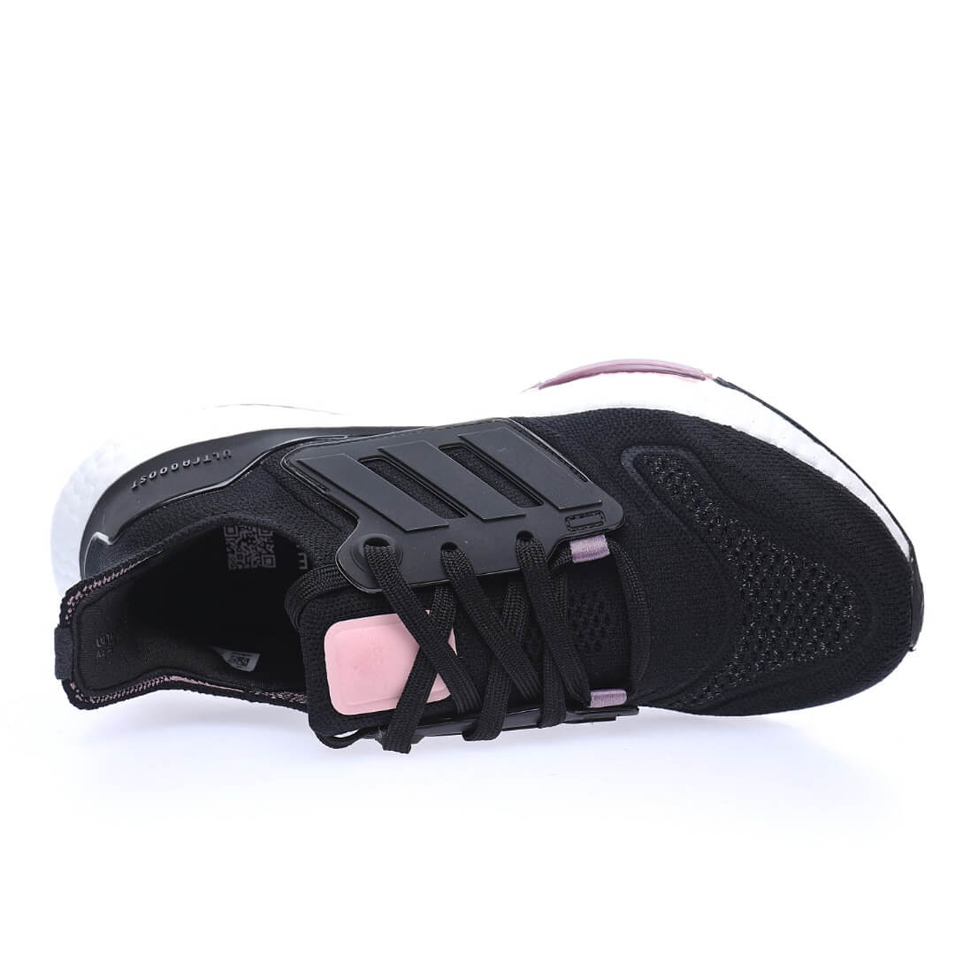 Adidas Ultra Boost 22 Consortium Black Legacy Purple (W) / אדידס אולטרה בוסט 22 – תמונה 2