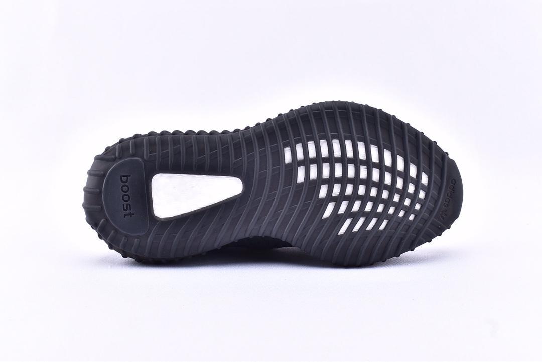 Adidas Yeezy Boost 350 V2 Black (Non-Reflective) / ייזי 350 אדידס – תמונה 5